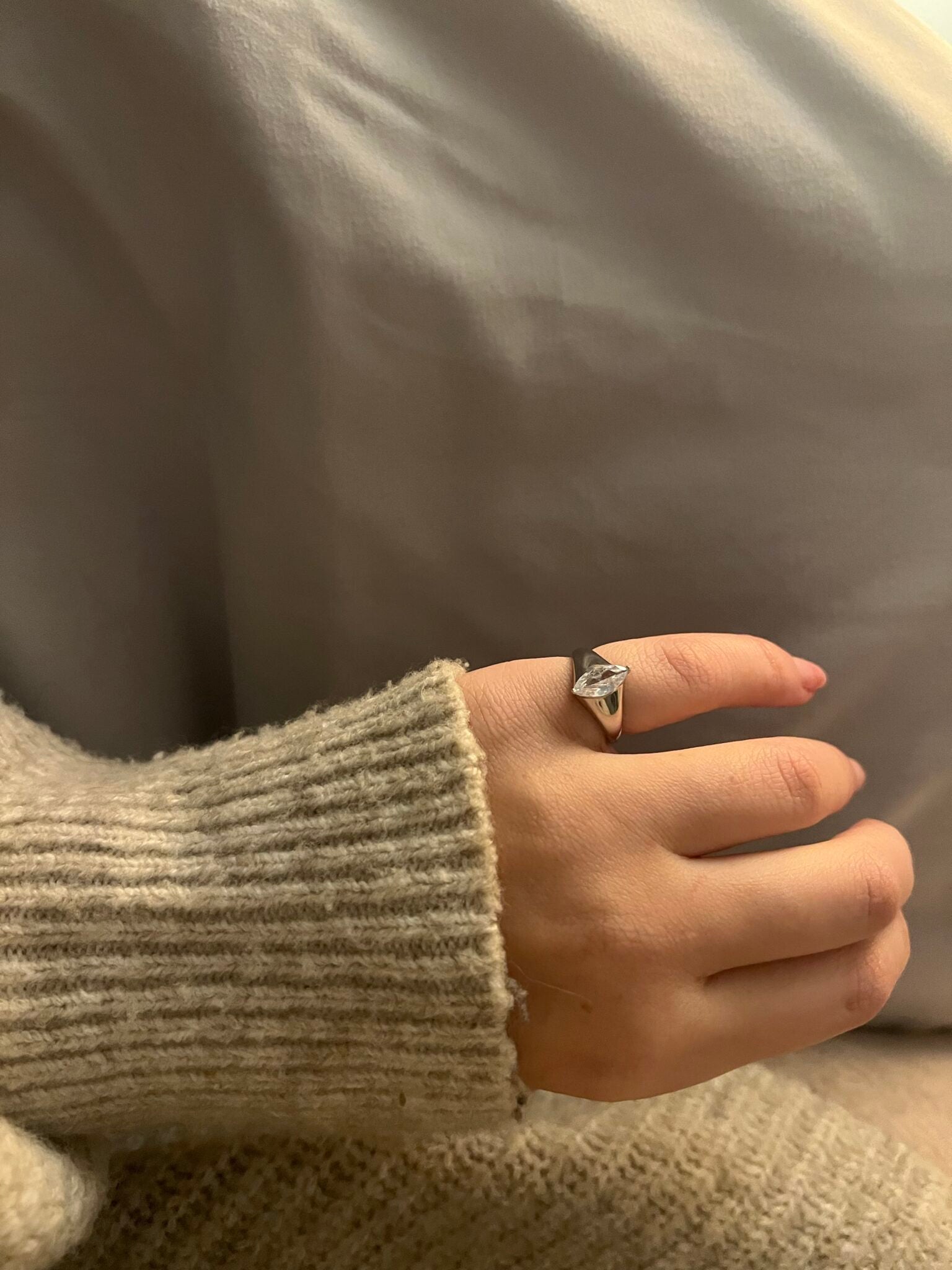 Anello chevalier Rebecca